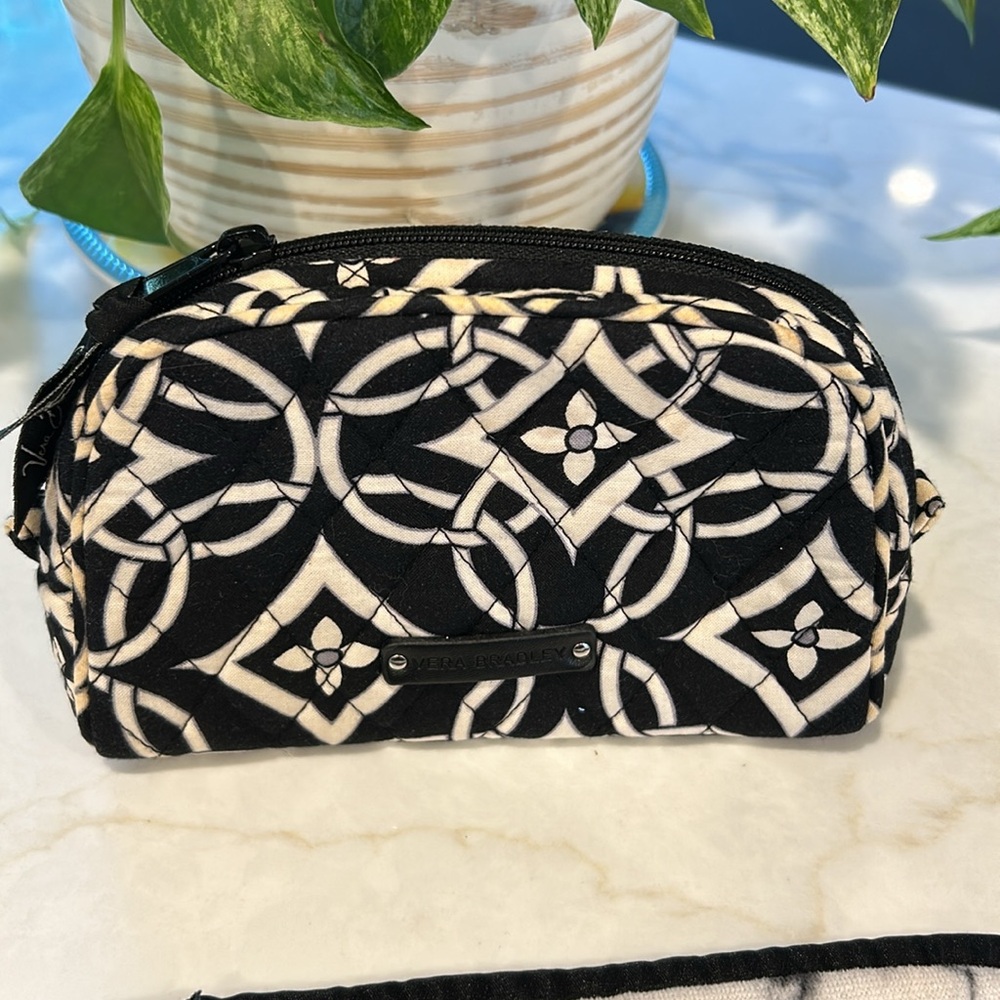 Vera Bradley Black White Concerto RETIRED Plastic Pattern Lined‎ Cosmetic Makeup